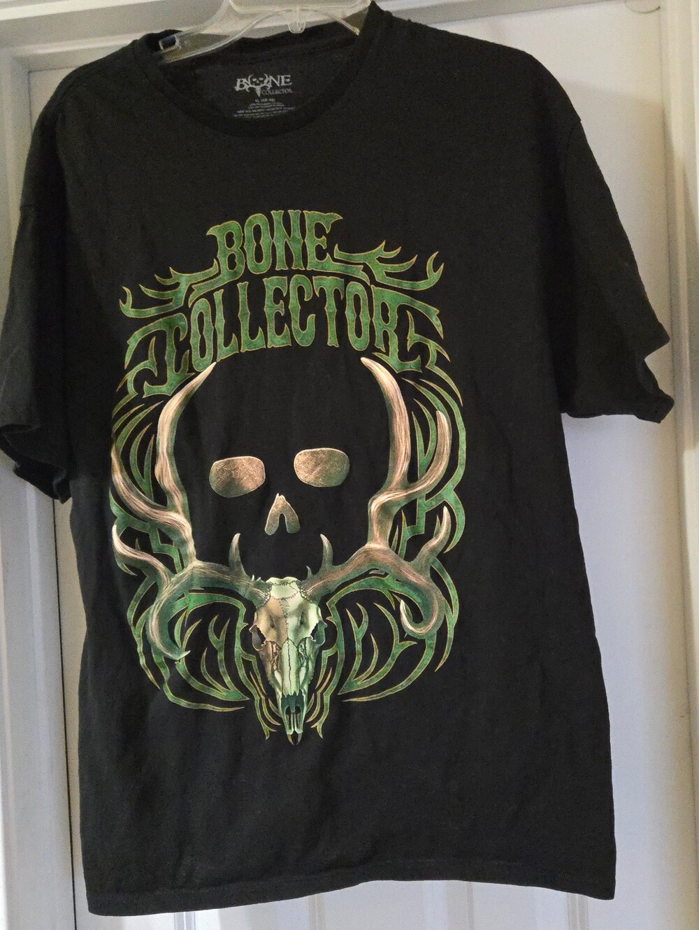 Bone Collector Men's Black Graphic Tee with Green Skull & Antler Artwork Size XL